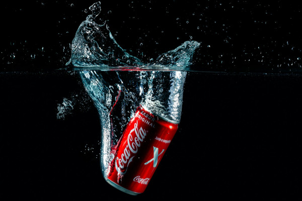 Coca-Cola HBC: Χρηματιστηριακή «βουτιά» 4,5% – Ο πόλεμος Πούτιν κατά Nestlé εντείνει την ανησυχία