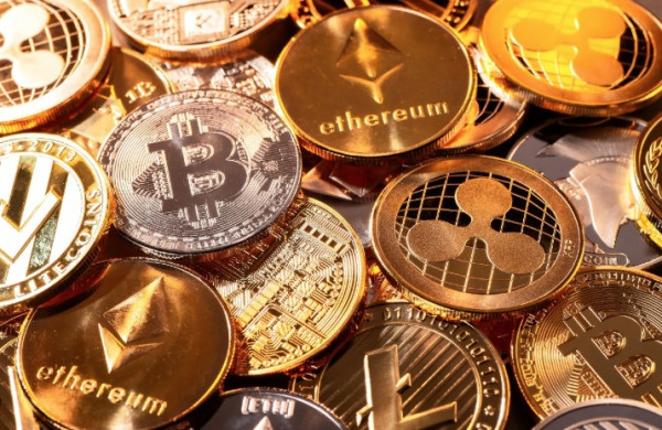 Προσπαθεί να πιάσει τα $63.000 το Bitcoin-Θετική εικόνα στα κρυπτονομίσματα