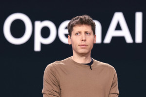 OpenAI εναντίον Anthropic: Η μάχη για τον θρόνο της τεχνητής νοημοσύνης