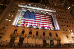 Νευρικότητα στη Wall Street με το βλέμμα σε ομόλογα, Μέση Ανατολή και επιτόκια