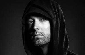 Ο Eminem έγινε 49 και αφηγείται τη ζωή του μέσα από 7 τραγούδια