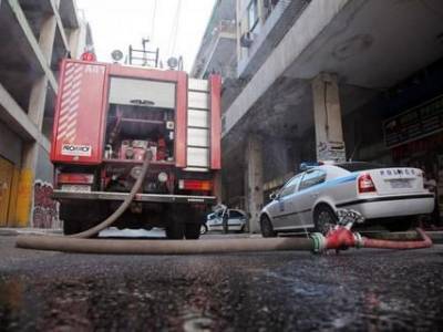 Φωτιά ξέσπασε σε διαμέρισμα στο Ίλιον