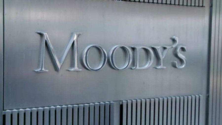 Γαλλία: «Καμπανάκι» από τη Moody’s για χρέος- πολιτική αβεβαιότητα
