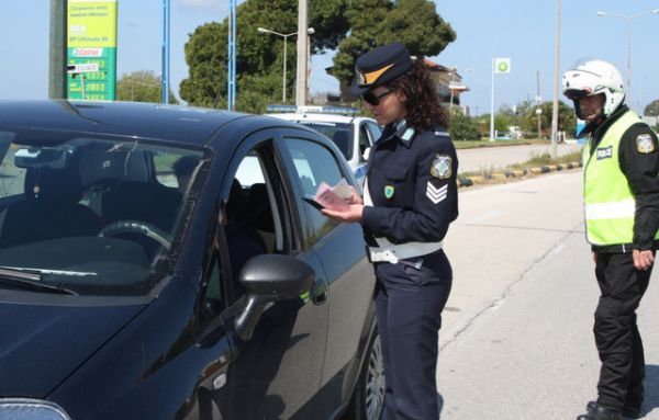 Τι αλλάζει στον ΚΟΚ- «Ταξικά» πρόστιμα ετοιμάζει η κυβέρνηση