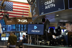 Τεχνολογική πτώση στη Wall Street ελέω εξαμηνιαίας υπεραπόδοσης